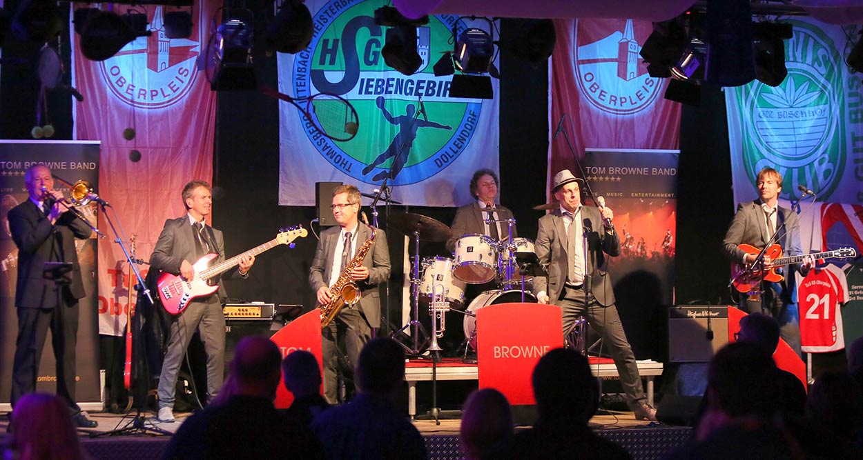 Gerrit Obermann von der Tom Browne Partyband
